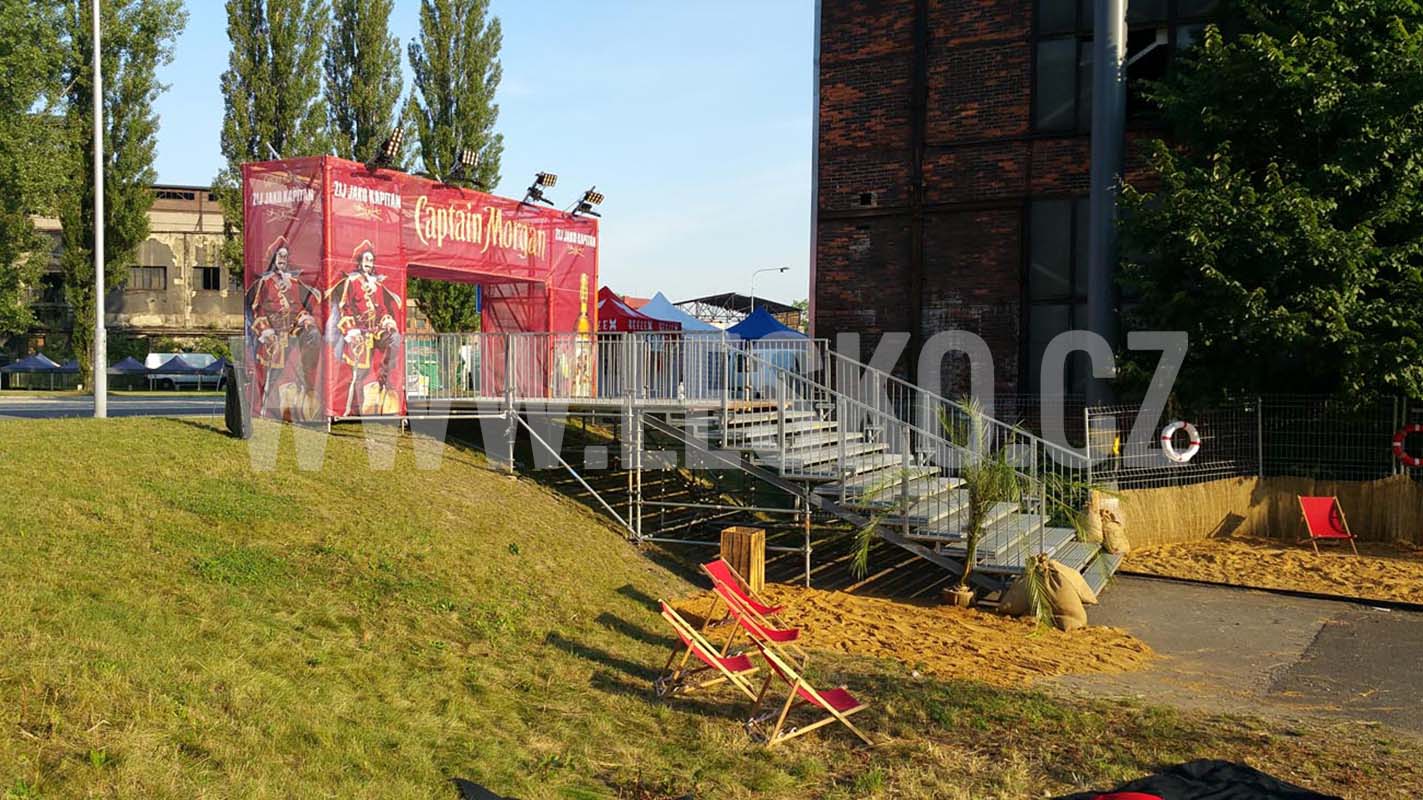 SCHODIŠTĚ, SCHODIŠŤOVÉ VĚŽE