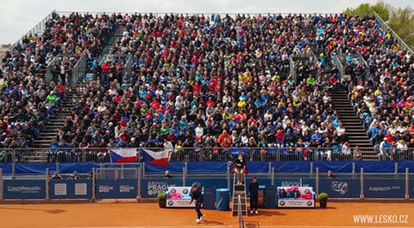 MOBILNÍ TRIBUNY